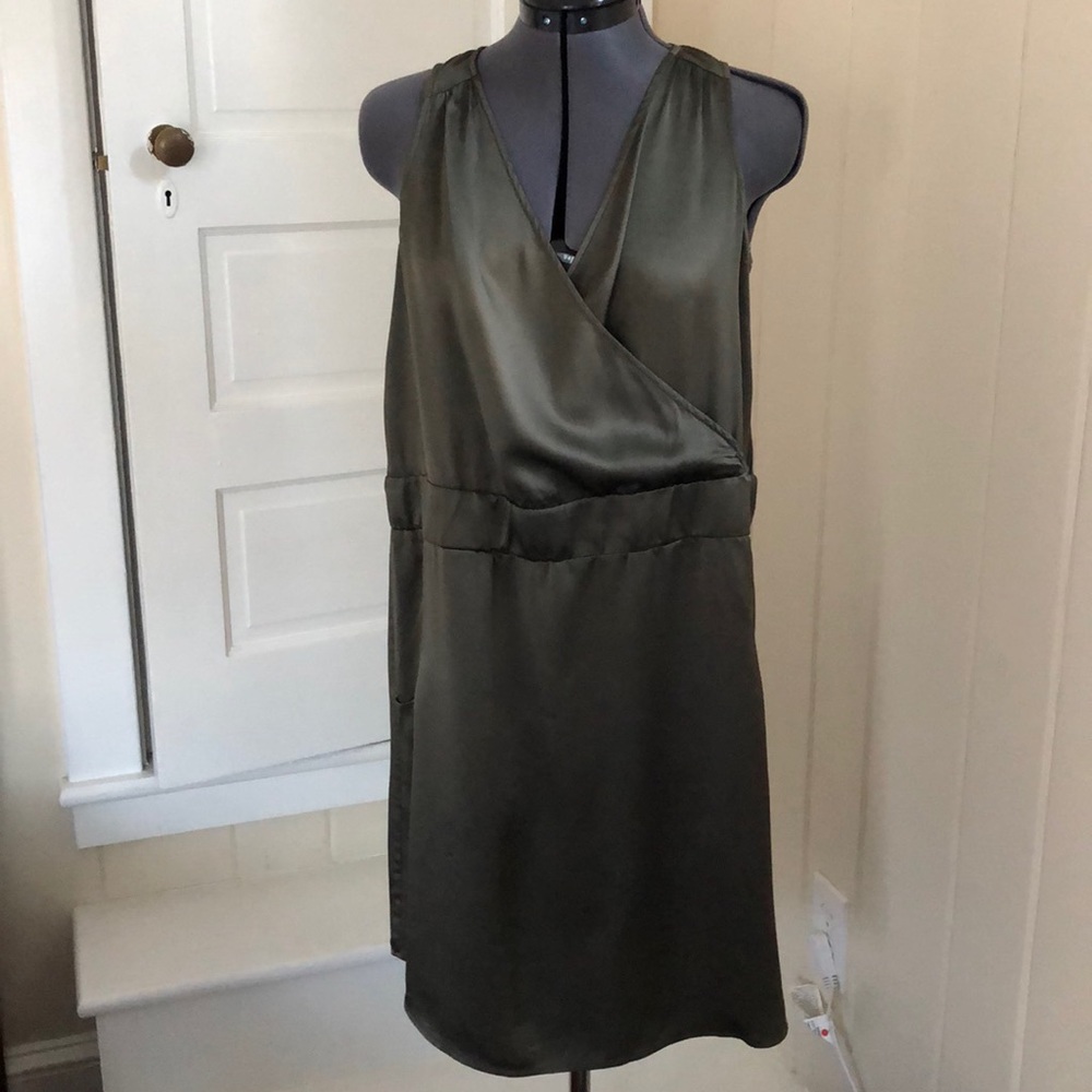 Banana Republic green silk dress